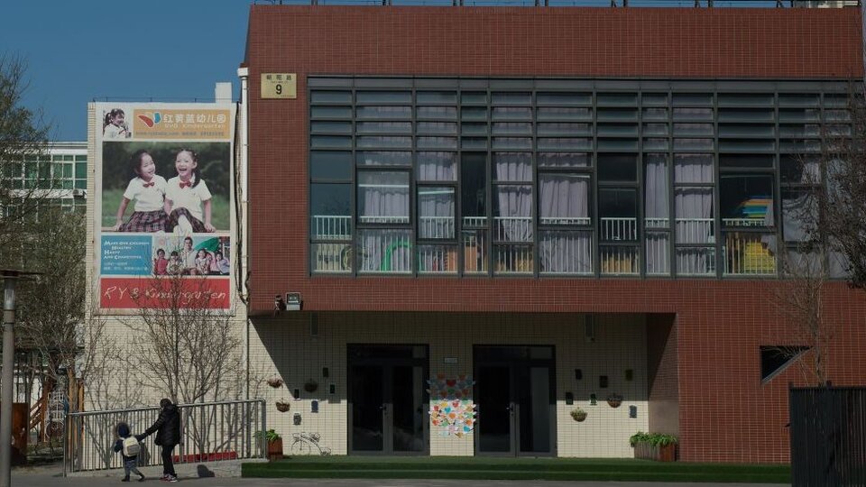 Çin'de okulların açıldığı gün ilkokulda bıçaklı saldırı: Sekiz çocuk öldü