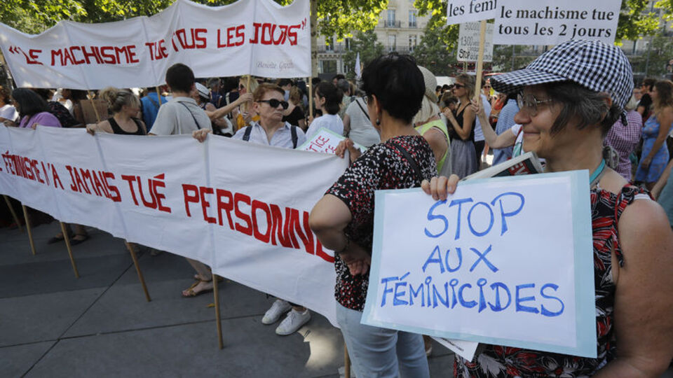 Fransa'da kadın cinayetlerinin sayısı 100'e ulaştı