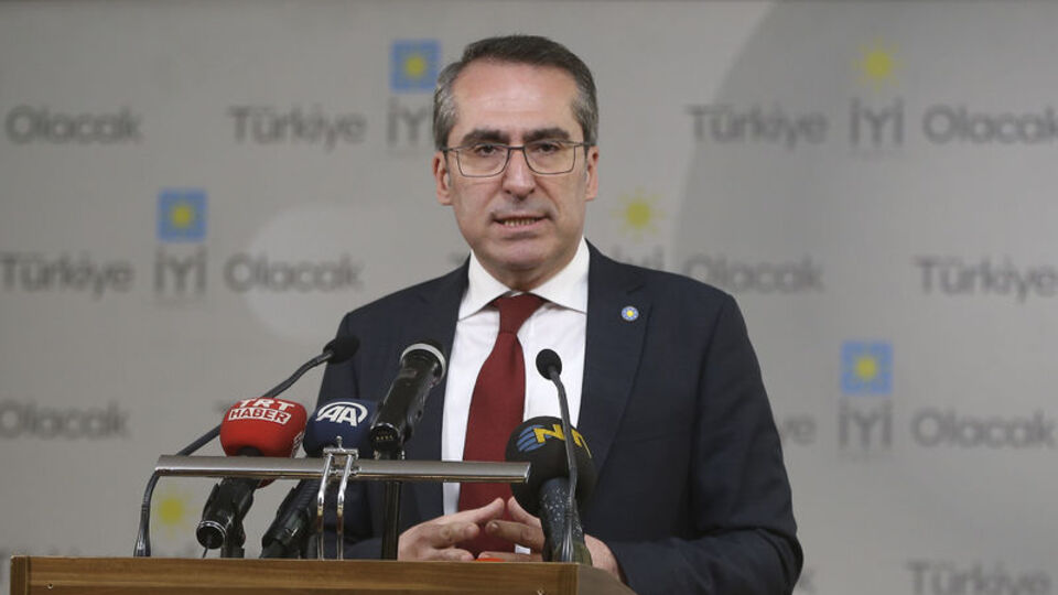 İYİ Parti'de görevinden istifa eden Seymen'den açıklama