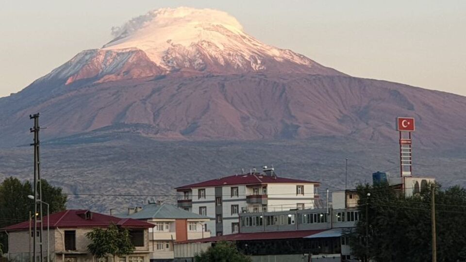Ağrı'da erken kar!