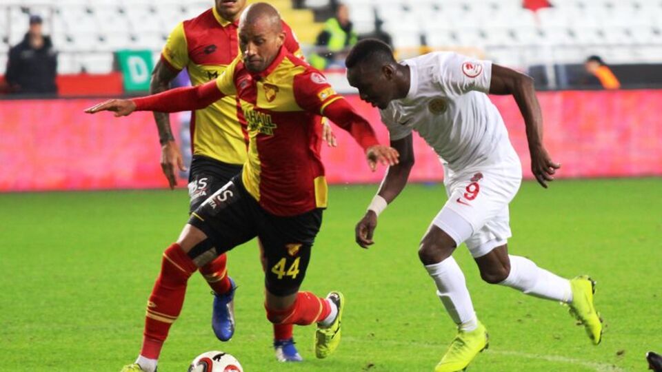 Göztepe'de yabancılar boşta kaldı