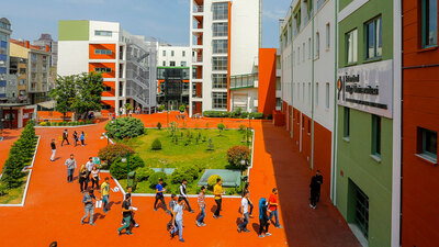 Bilgi Üniversitesi el değiştirdi