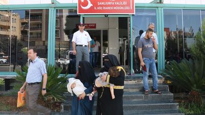 Suriyelileri valiliğe akın ettiren yalan!