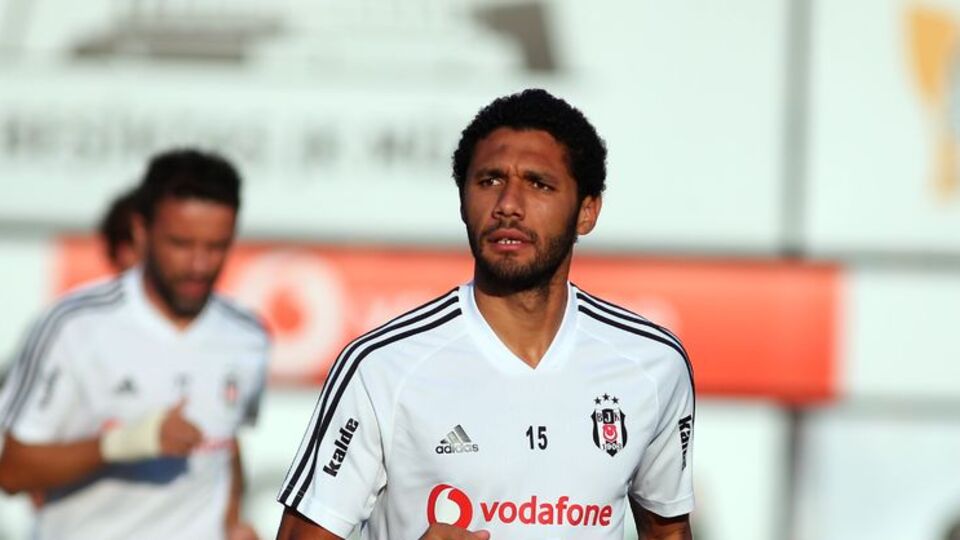 Elneny ilk antrenmanına çıktı