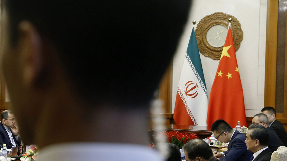 Çin'den İran'a 400 milyar dolar yatırım