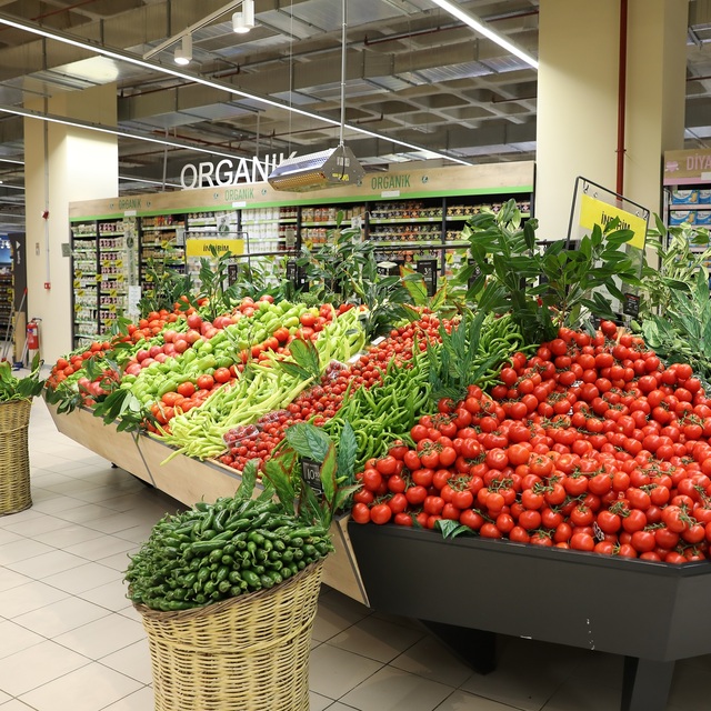 10 milyon TL'ye Ataşehir'de market açtı