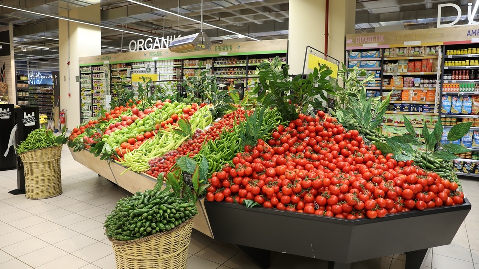 10 milyon TL'ye Ataşehir'de market açtı