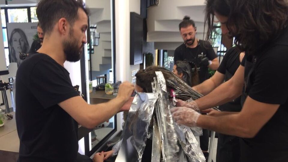 Ünlülerin güzellik merkezinde akılalmaz olay!