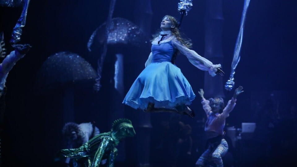 'Alice'in rüyası tekrar başladı