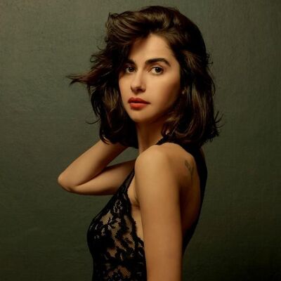 'Çirkin erkek seviyorum, yakışıklılar beni ürkütüyor'