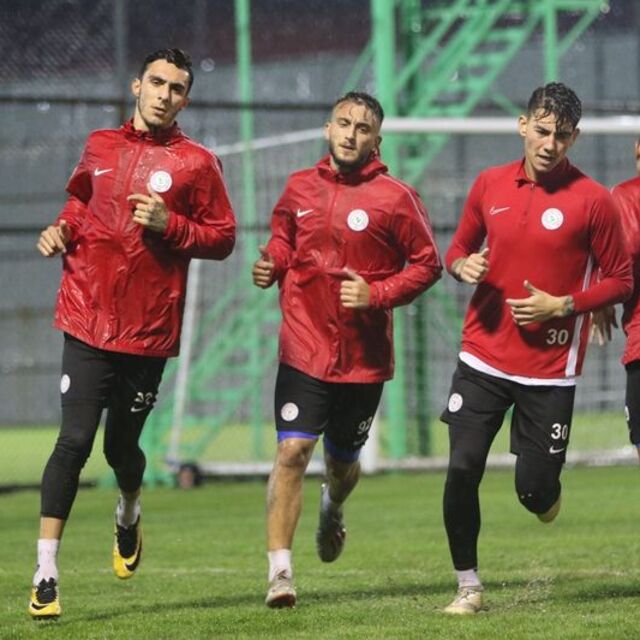 Göztepe'de forma aslanın ağzında