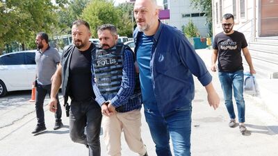 Göz bebeğine kadar dayak!