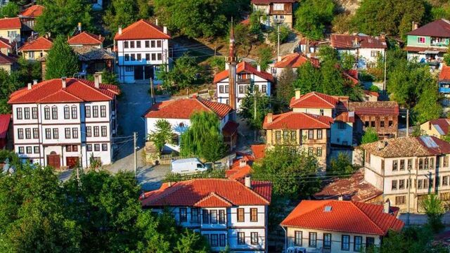 Osmanlı'nın en eski kasabalarından biri şimdinin neresi?