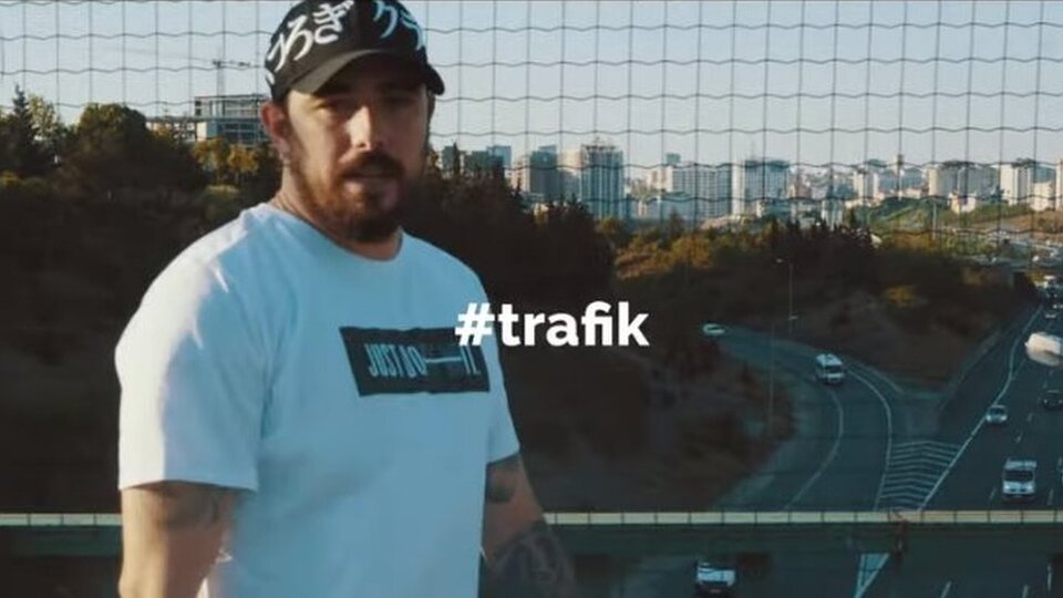 #Susamam: Şanışer'in 17 şarkıcı ile birlikte çektiği rap klibinde neler var, neden gündeme oturdu?