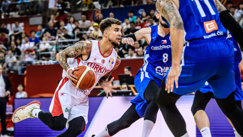 Basketbolda 992. milli sınav