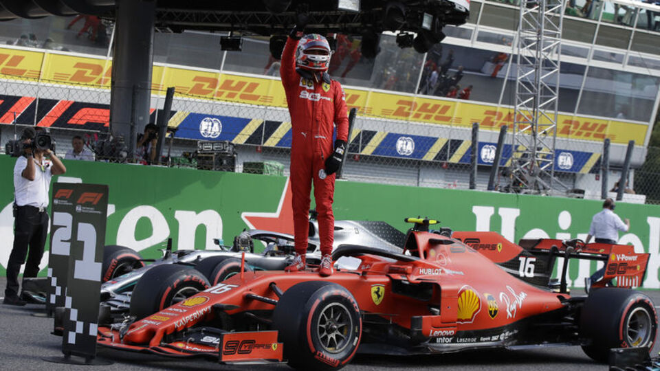 İtalya'da pole pozisyonu Leclerc'in