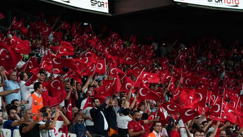 Beşiktaş Park'ta ilk milli maç!