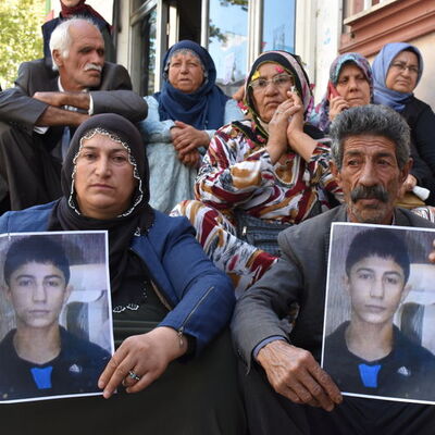 "Oğlum Vahit'i 15 yaşında kaçırdılar!"