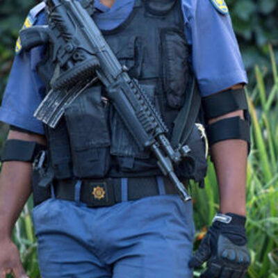 Güney Afrika şokta: Eşinden intikam için 4 çocuğunu astı!