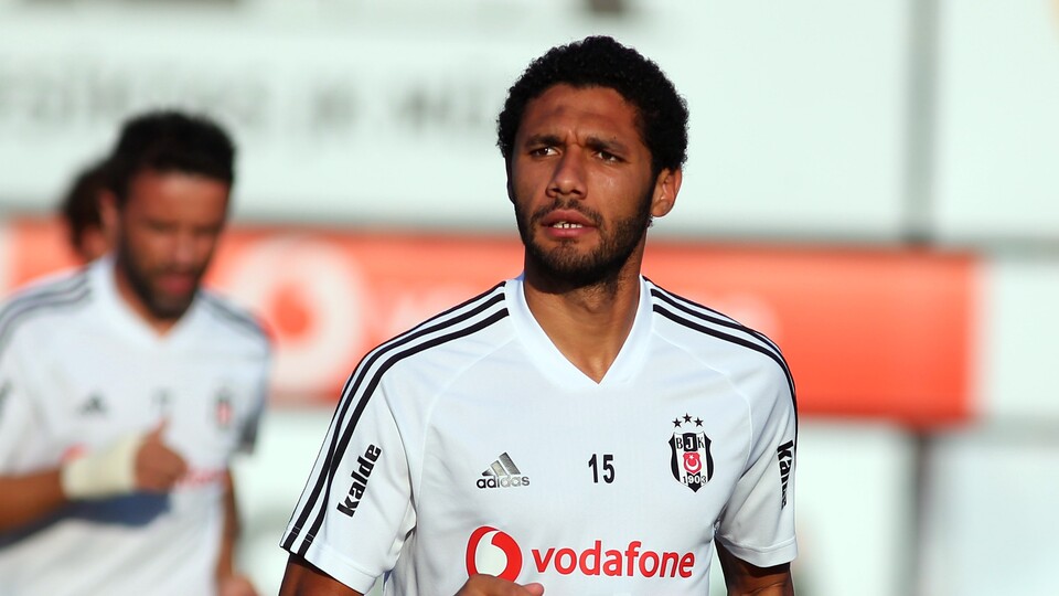 Elneny ortaya, Diaby kanada!