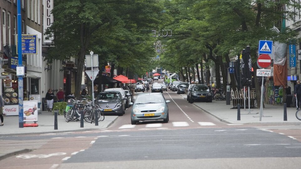 Rotterdam'da düğün konvoyları içinde önceden belediyeye bildirim zorunluluğu getiriliyor