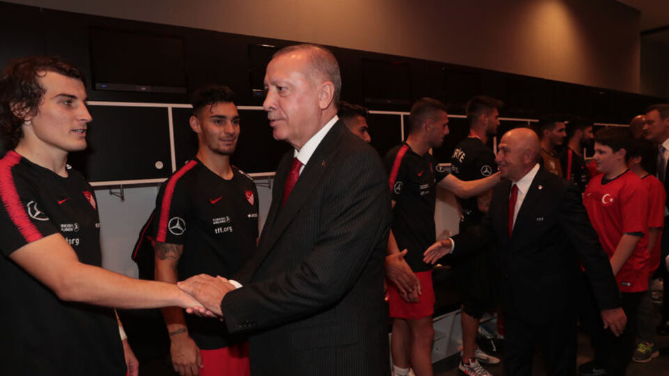 Cumhurbaşkanı Erdoğan'dan tebrik