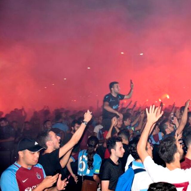 Taraftarı Trabzonspor'u yalnız bırakmadı