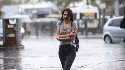 Meteoroloji uyardı! 13 kentte sağanak yağış var!