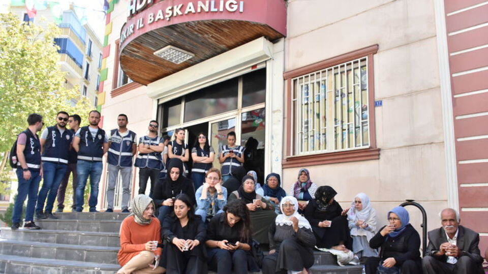 HDP Diyarbakır yöneticileri hakkında soruşturma başlatıldı