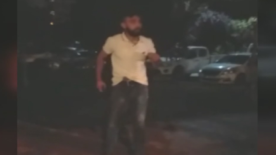 Polise yumruk atıp intihara kalkıştı