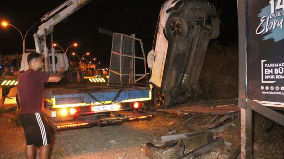 Yaralılar köpeğin peşine düştü olan yardıma giden vatandaşa oldu