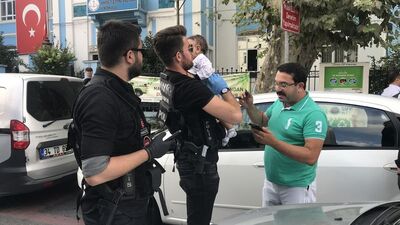 Okul yolu denetiminde polise şok üstüne şok yaşattı!