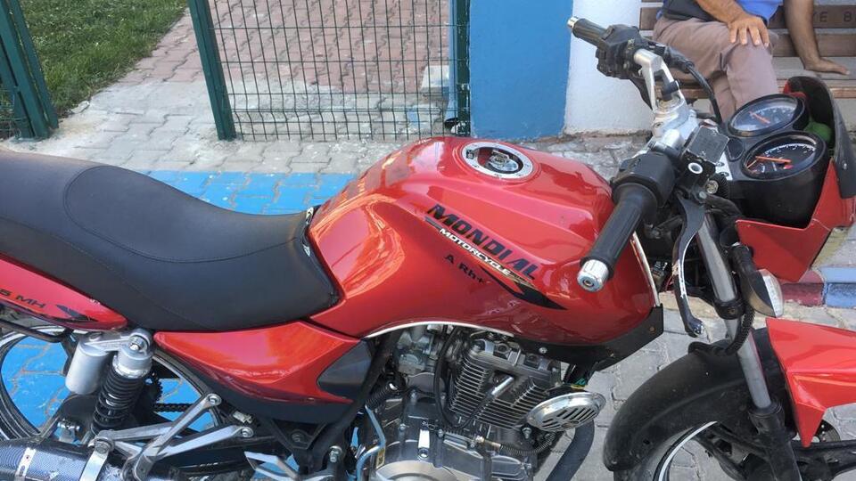 Ayakkabısı ele verdi