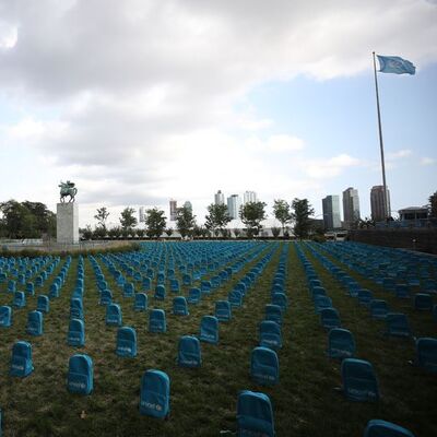 Okul çantaları 'mezar' oldu