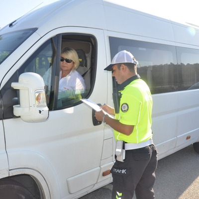 Servis şoförleri sınıfta kaldı! Bir günde 946 kişi yakalandı