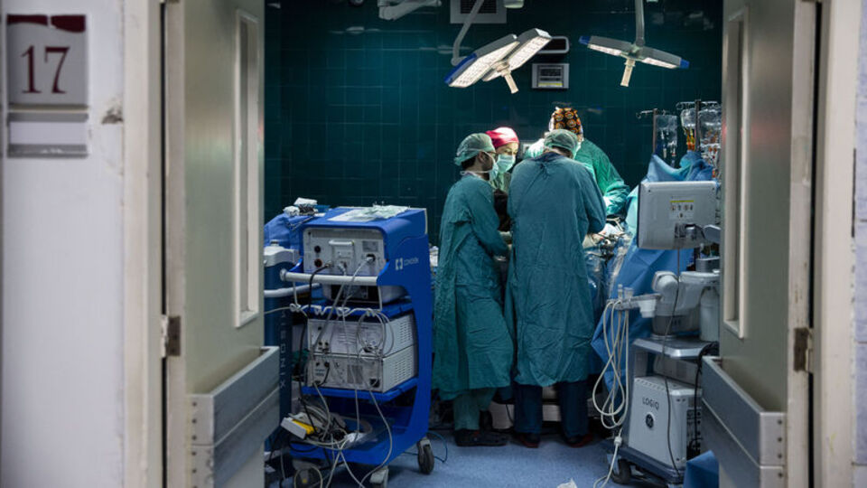 Vücut dışında 27 saat muhafaza edildi!