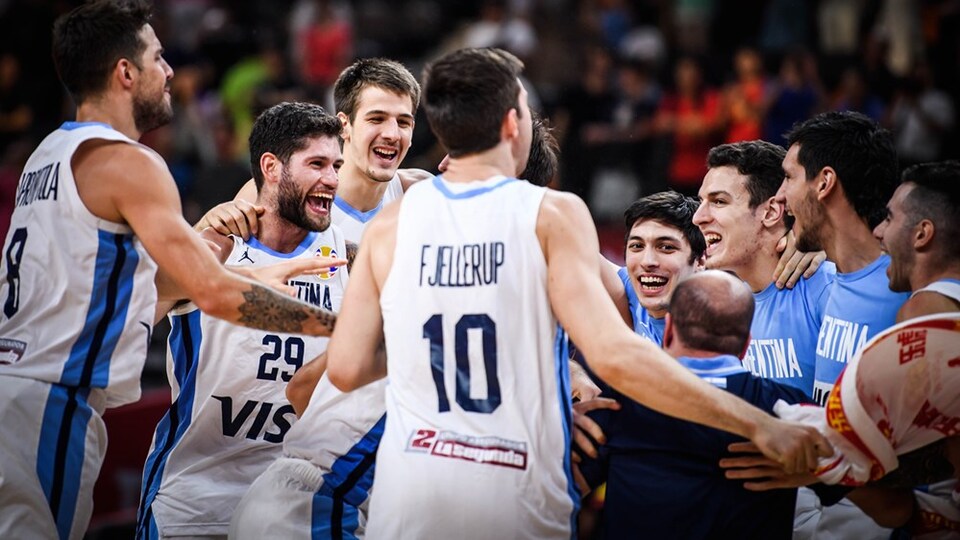 Sırbistan'a şok! Arjantin yarı finalde...