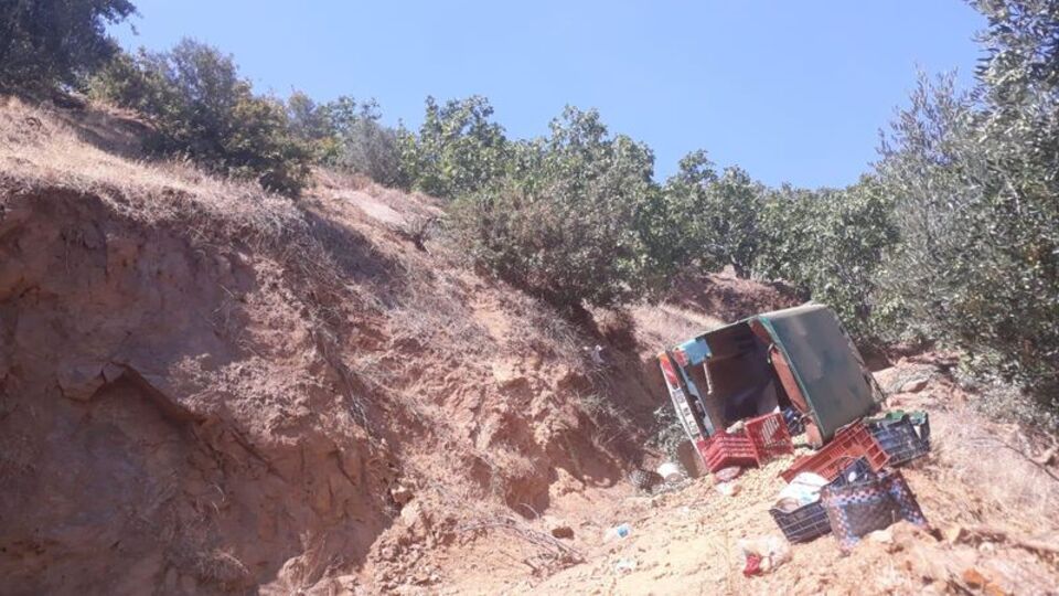 İncir işçilerini taşıyordu: 1 ölü, 5 yaralı