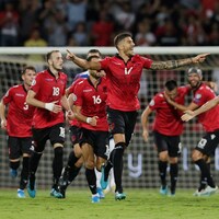 Arnavutluk bize çalıştı!