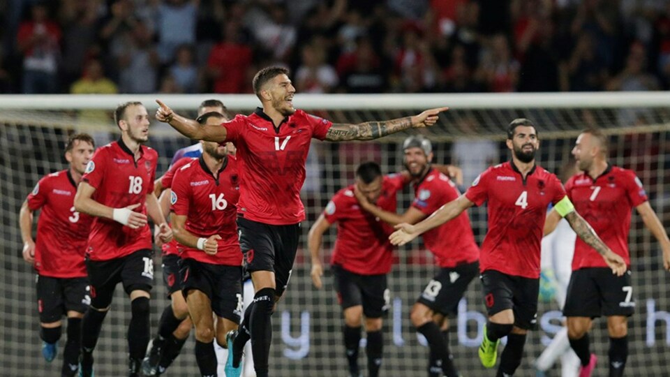 Arnavutluk bize çalıştı!