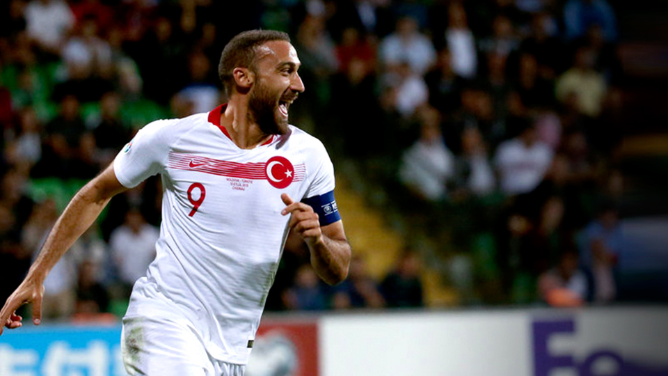 Cenk Tosun'dan anketlik performans