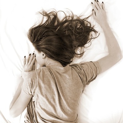 Boyun ağrısı olanlar dikkat! Yüzüstü yatıyorsanız...