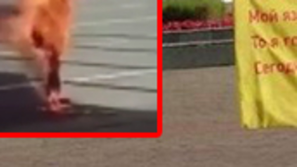 Anadilini unutan profesör kendini ateşe verdi