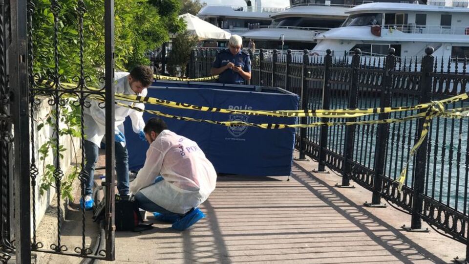 Kabataş'ta denizde erkek cesedi bulundu!