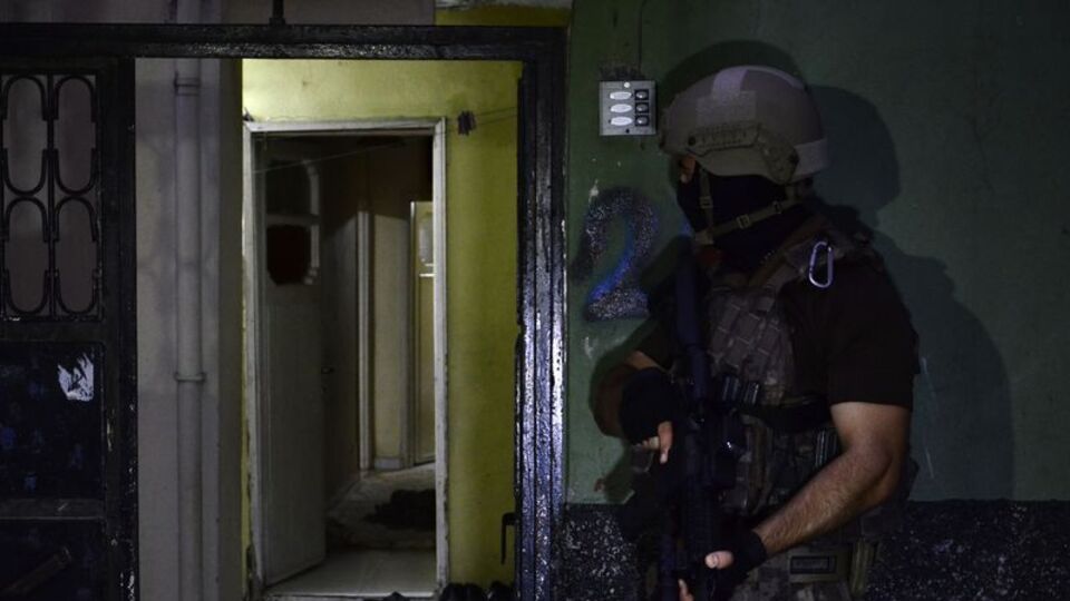 Metropollere saldırı planlayan 2 terörist yakalandı!