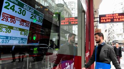 Arjantin'de dolar alan yemin edecek!