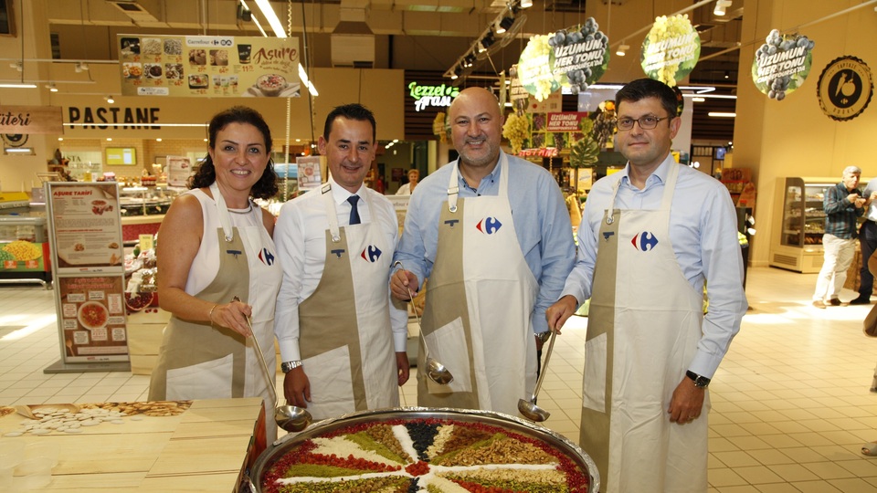 10 bin kişiye aşure dağıtacak