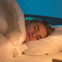 Uyurken gece lambası kullananlar! Yanlış yapıyorsunuz…