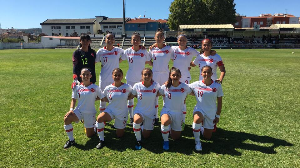 Kadınlar U19'da Portekiz'e yenildik