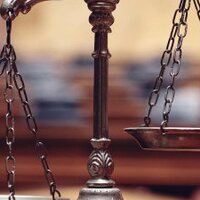 Neyleyeyim adil olmayan böyle hukuku!